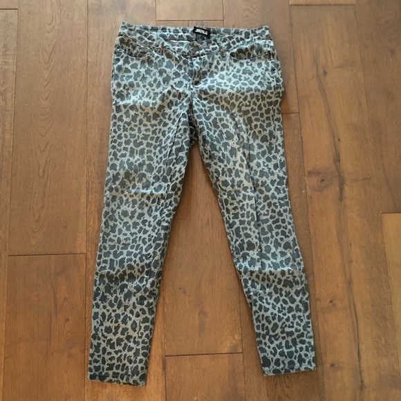 Forever 21 Denim - Forever 21 Premium Animal Leopard Jeans Pants